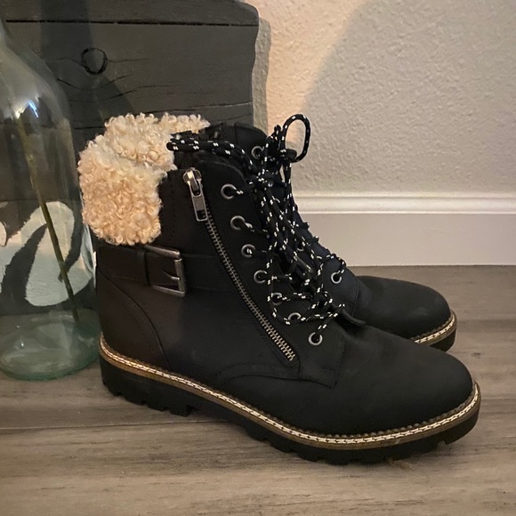 Black winter boots - Picture 2 of 6